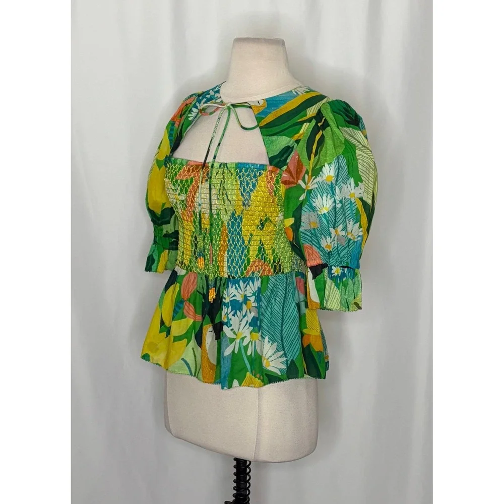 NEW!! FARM RIO Vintage Toucans Smocked‎ Peplum Top Blouse Tropical Small